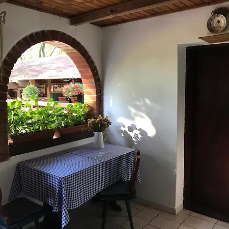Tornacos Tanya Vendeghaz*** Es Gasztroporta Hotel apartamentowy